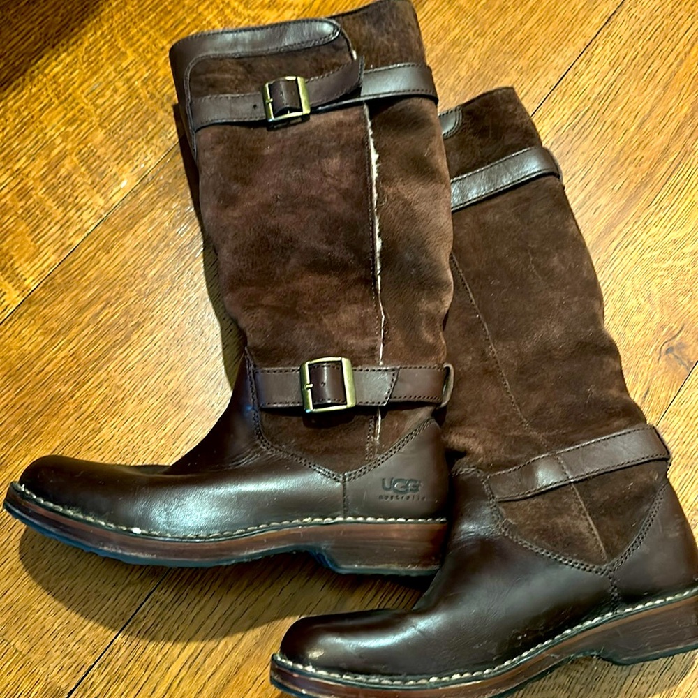 Brown suede and leather UGG boots size 7